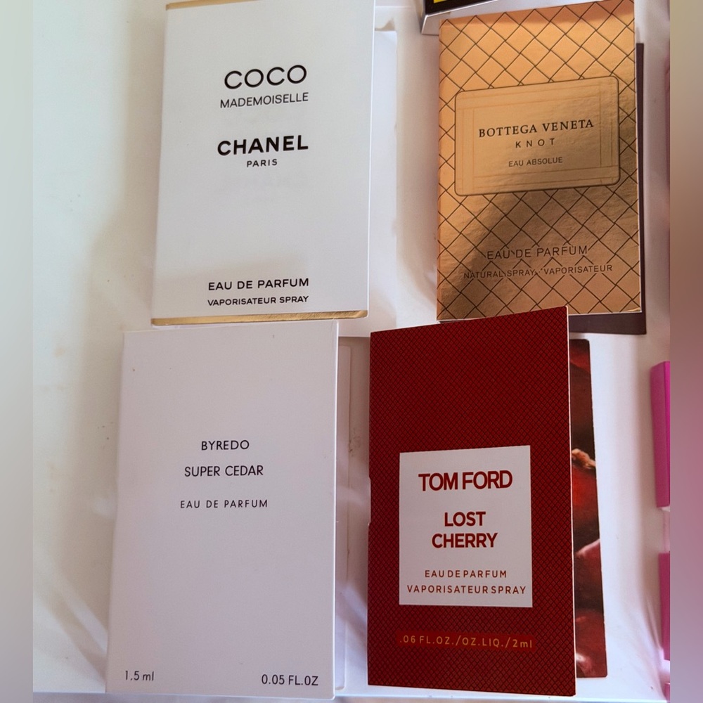 14 Luxury Discovery Set Deluxe Samples 2ml Spray - Picture 6 of 16